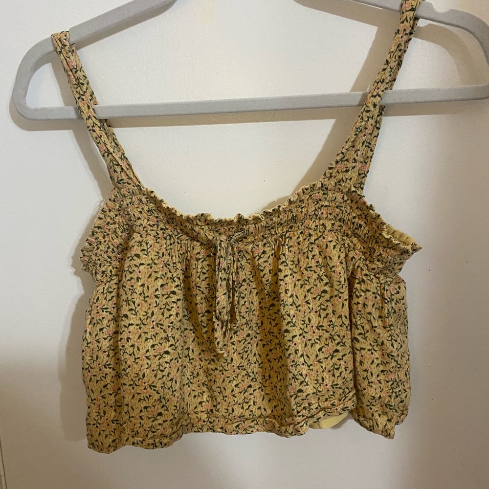 American Eagle Flowy Cropped Tank Top (size XS)